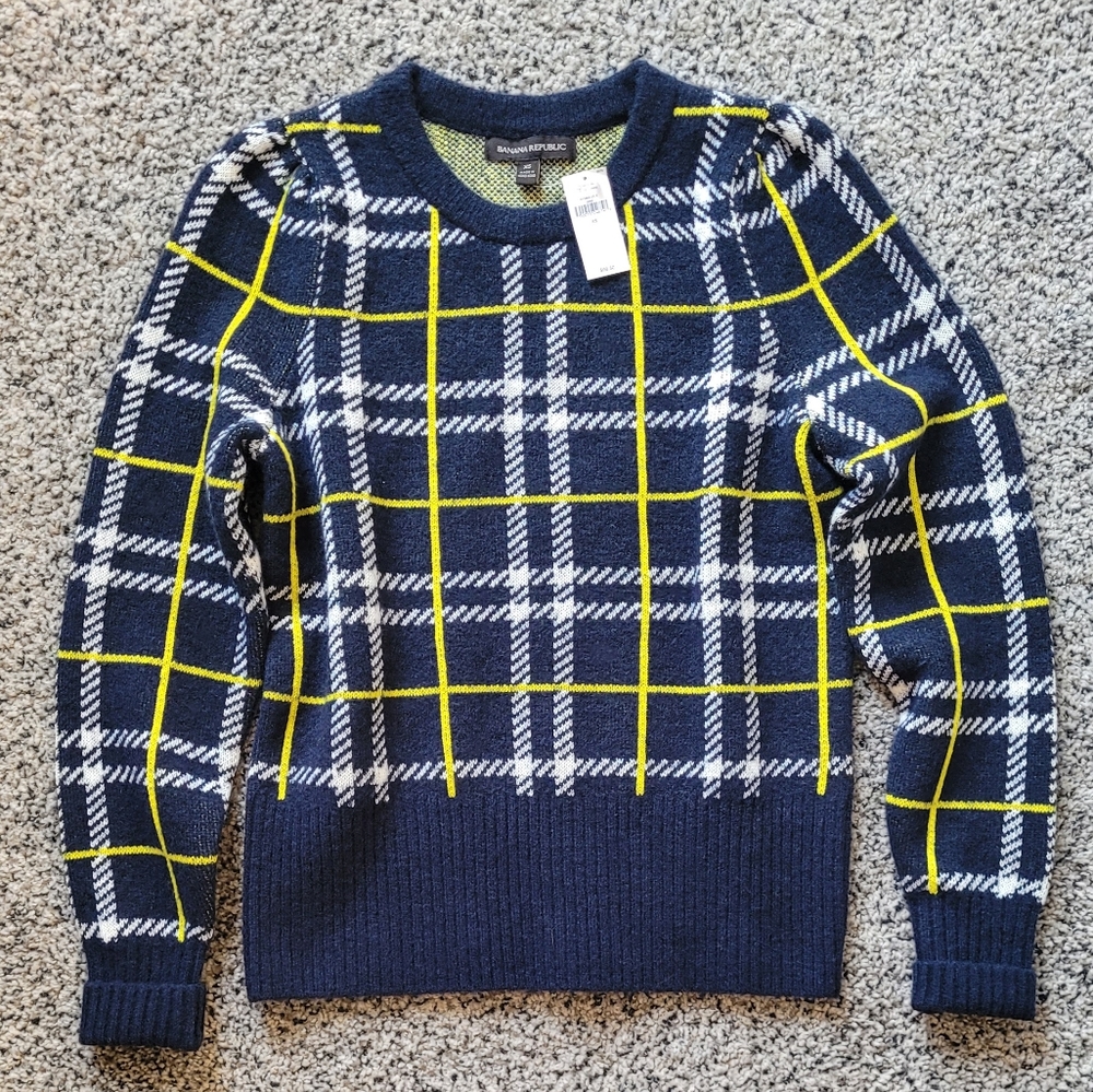 NWOT Banana Republic Aire Puff Sleeve Sweater